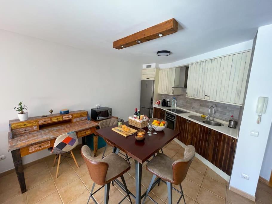 Cozy Apartment With Large Terrace Next To The Pool La Tejita Exterior photo